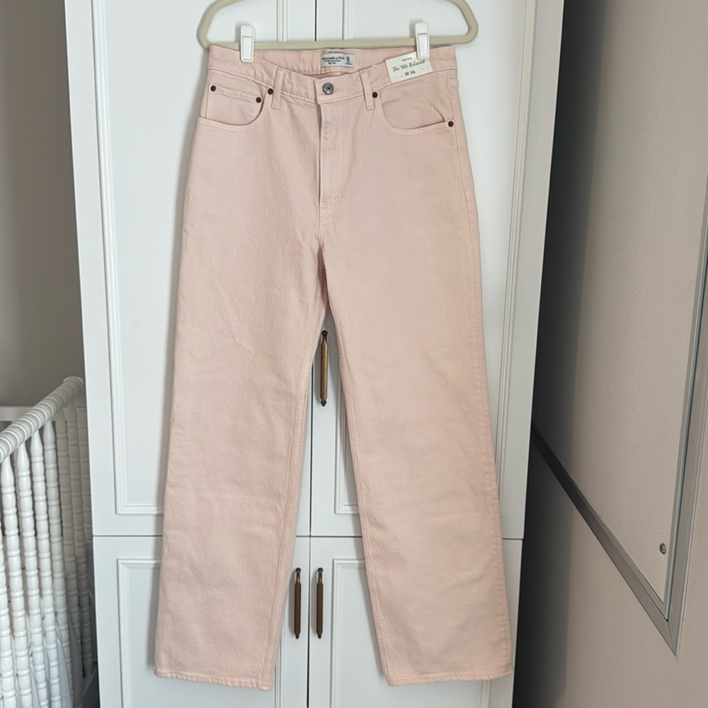 NWT Abercrombie High Rise 90s Relaxed Jean LONG